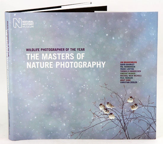 Stock ID 36078 The masters of nature photography: wildlife photographer of the year (volume one). Rosamund Kidman-Cox.