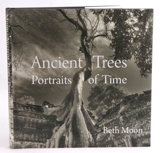 Stock ID 37595 Ancient trees: portraits of time. Beth Moon